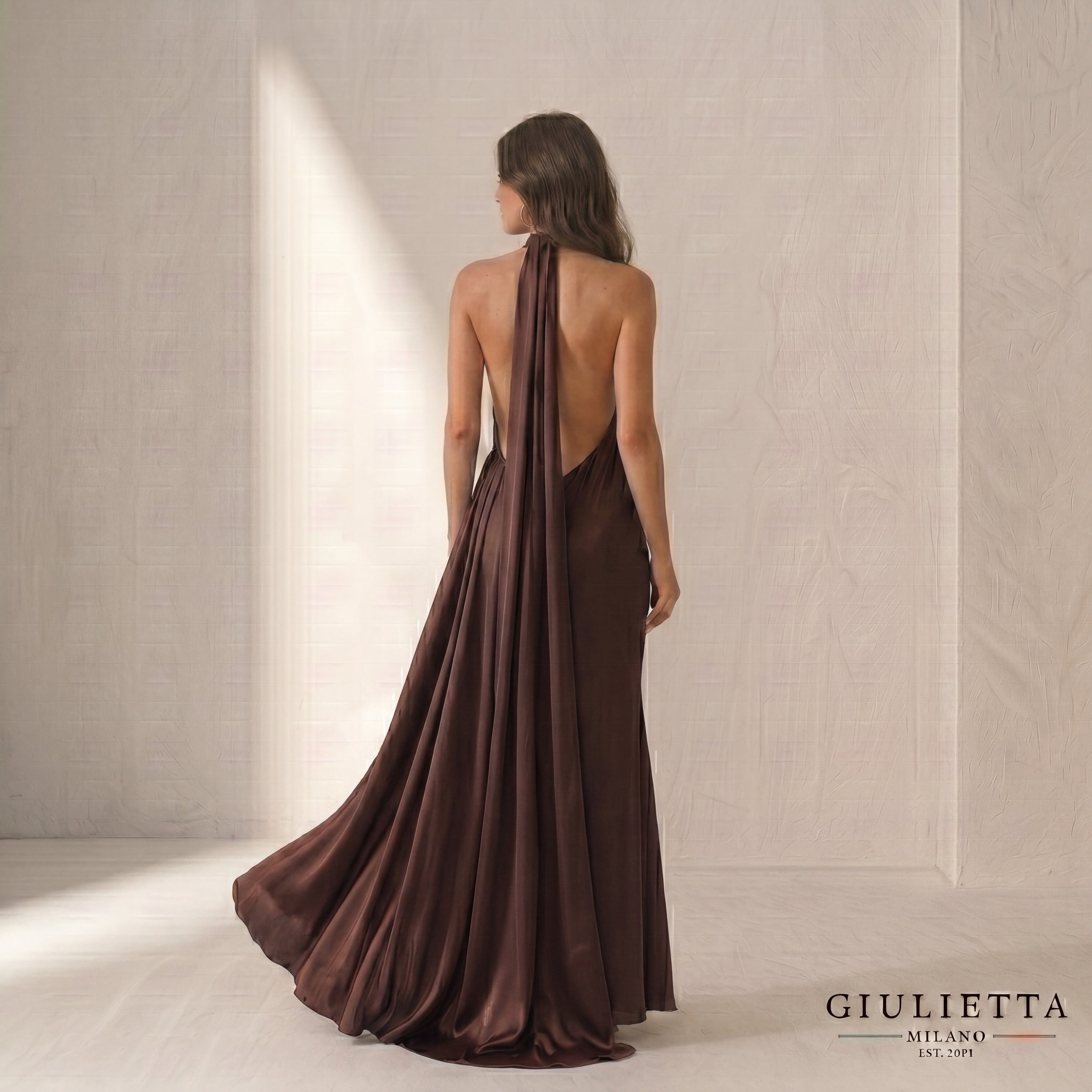 VESTIDO SHANE™ |  Tela ligera con efecto seda que refleja la luz